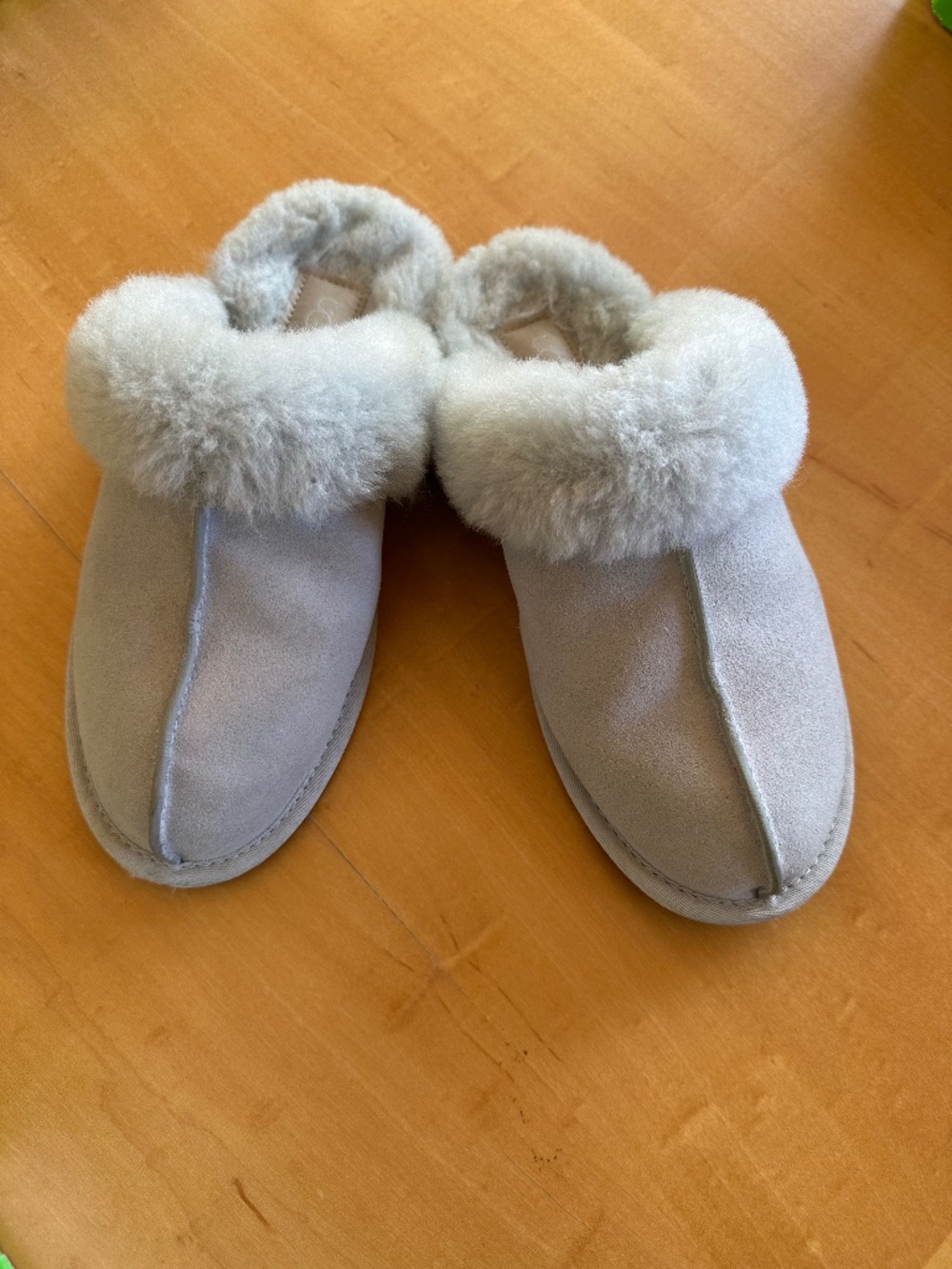 UGGs Womens Scuffette Slipper in Baby Blue